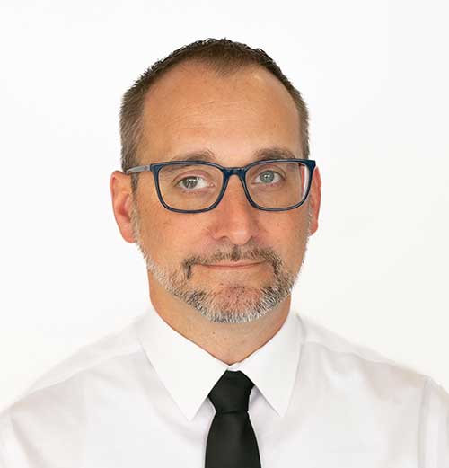 https://www.ashman-mollere.com/wp-content/uploads/2024/05/Tom-Moore-1.jpg